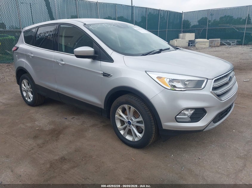 Vin: 1fmcu9gd2hue24522, lot: 45791075, ford escape se 2017 img_1