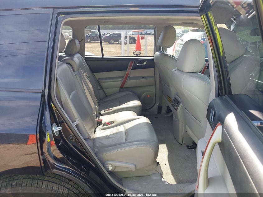 2009 Toyota Highlander Limited VIN: JTEES42A392137847 Lot: 45293253