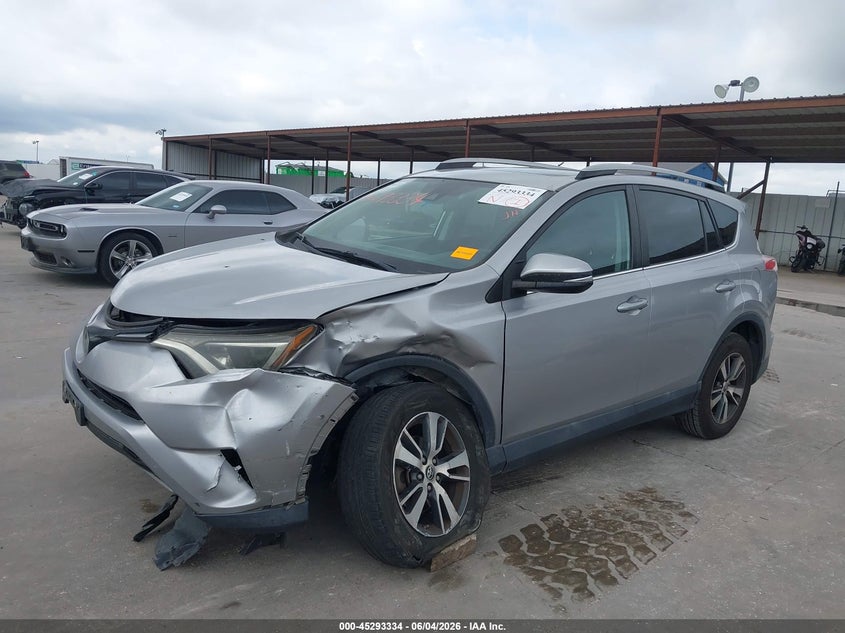 Vin: 2t3wfrev8hw320305, lot: 45791171, toyota rav4 xle 20172