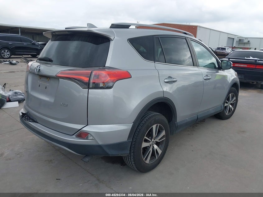 Vin: 2t3wfrev8hw320305, lot: 45791171, toyota rav4 xle 20174
