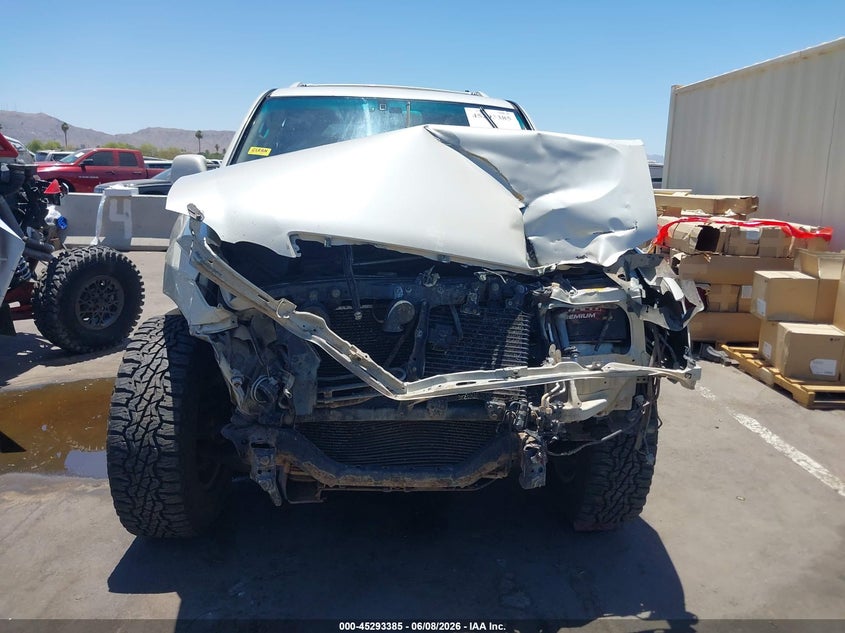 2004 Lexus Lx 470 VIN: JTJHT00W443540743 Lot: 45293385