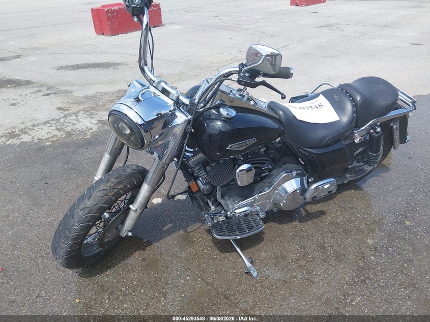 1HD1FDV1X1Y657868 2001 Harley-Davidson Flhr photo 1