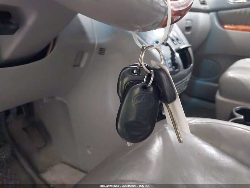 2006 Toyota Sienna Xle Limited VIN: 5TDBA22C96S076606 Lot: 45293659