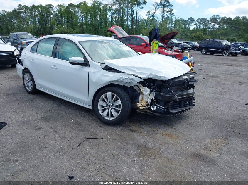 Vin: 3vwd07aj6fm250458, lot: 45791507, volkswagen jetta 1.8t se 2015 img_1