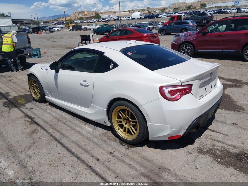 Vin: jf1znaa11d1700170, lot: 45791648, scion fr-s 20133
