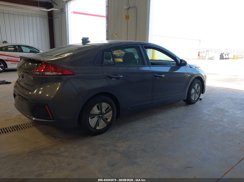 Vin: kmhc65lc0hu030792, lot: 45791711, hyundai ioniq hybrid blue 20174