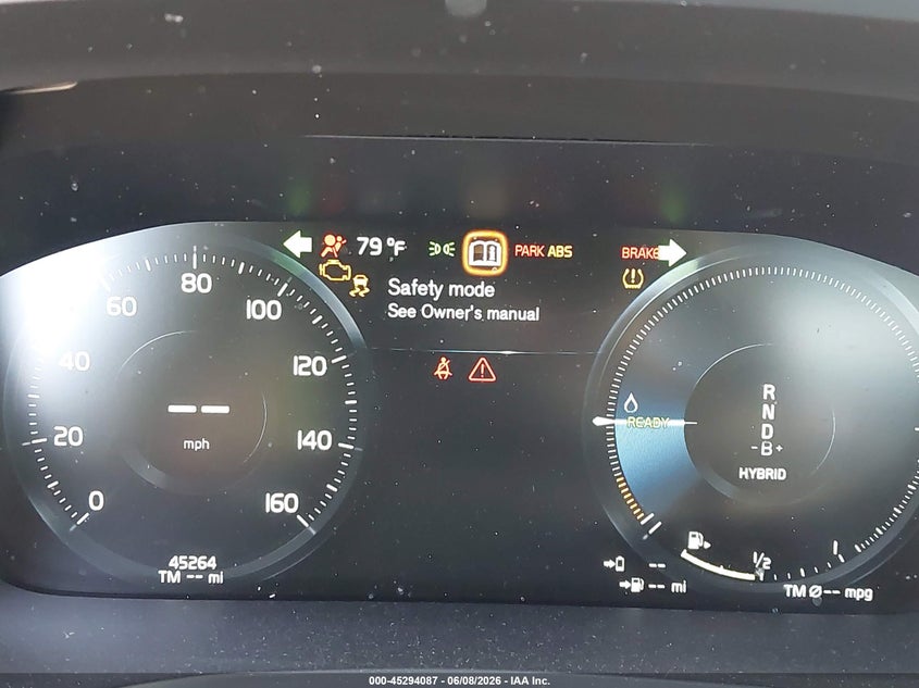 2022 Volvo S60 Recharge Plug-In Hybrid T8 Black Edition R-Design Extended Range VIN: 7JRH60FD3NG192400 Lot: 45294087