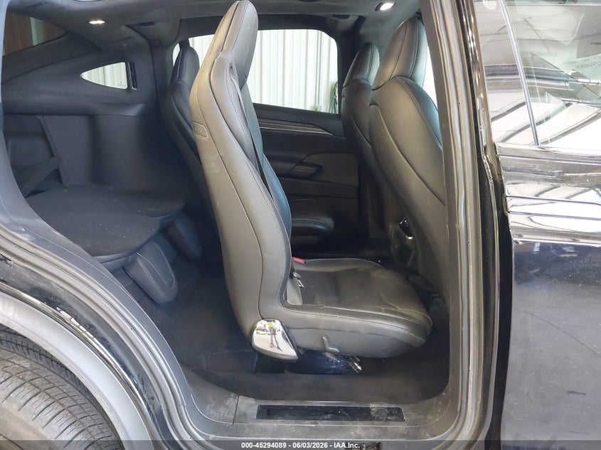 2022 Tesla Model X Plaid Tri Motor All-Wheel Drive VIN: 7SAXCBE60NF343904 Lot: 45294089