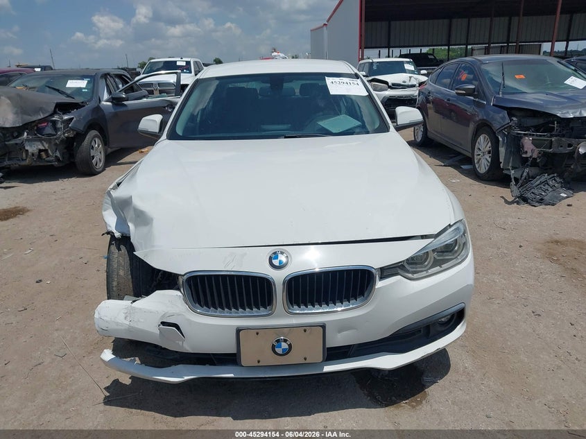 2018 BMW 320I xDrive VIN: WBA8E5G55JNV02121 Lot: 45294154