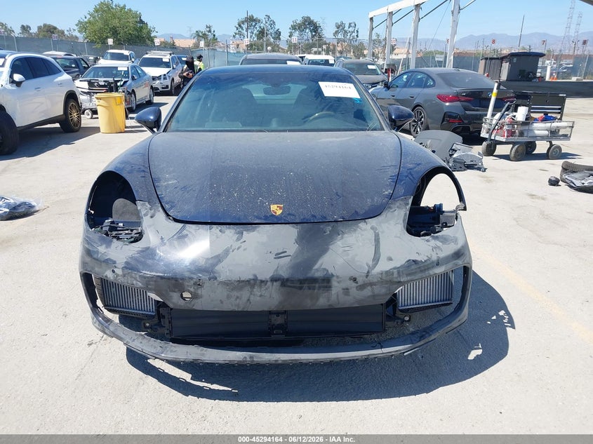 2023 Porsche Panamera 4/4 Platinum Edition/Platinum Edition VIN: WP0AJ2A72PL101655 Lot: 45294164
