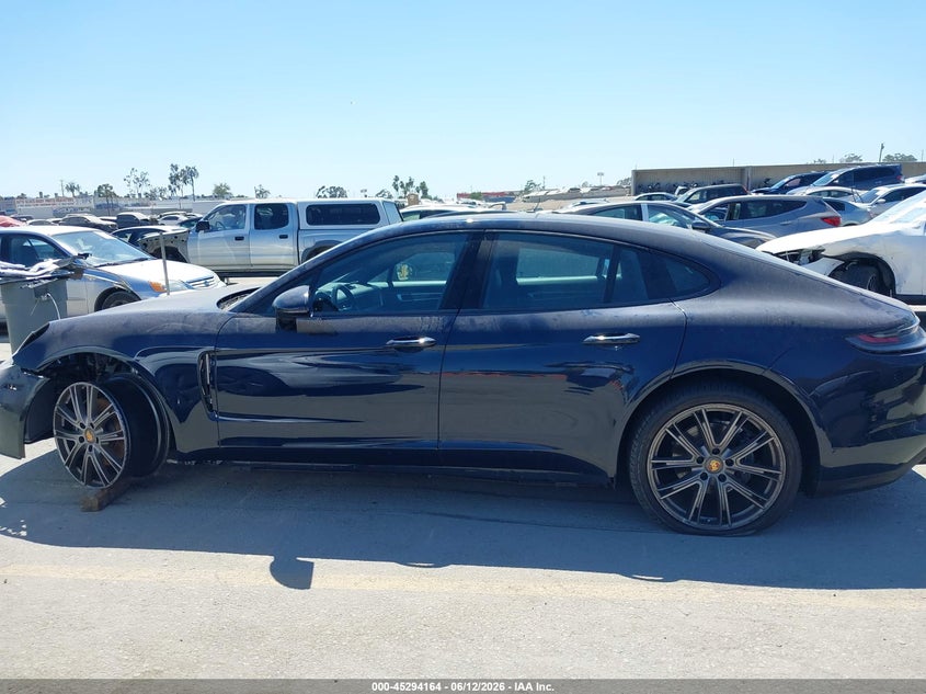 2023 Porsche Panamera 4/4 Platinum Edition/Platinum Edition VIN: WP0AJ2A72PL101655 Lot: 45294164