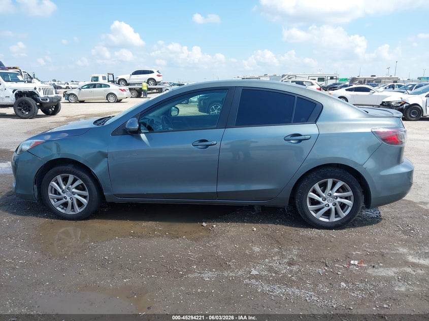 2012 Mazda 3 2.0 I Touring green Lot 111045294221 Vin JM1BL1V79C1663822
