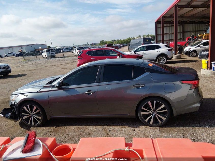 AtlanticExpress - Nissan Altima