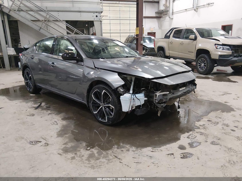 Vin: 1n4bl4cw2pn400829, lot: 45792109, nissan altima sr intelligent awd 2023 img_1
