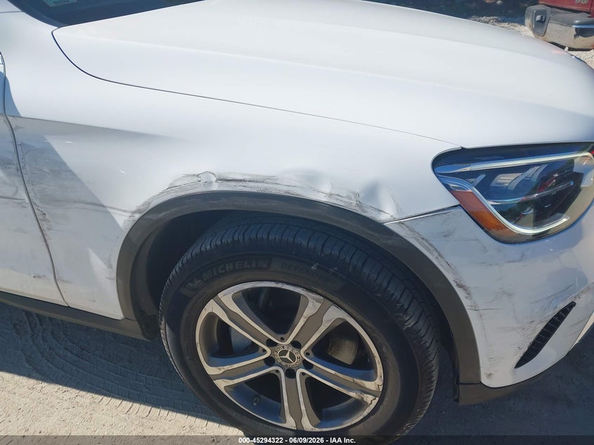 2020 MERCEDES-BENZ GLC 300 auction photo 6