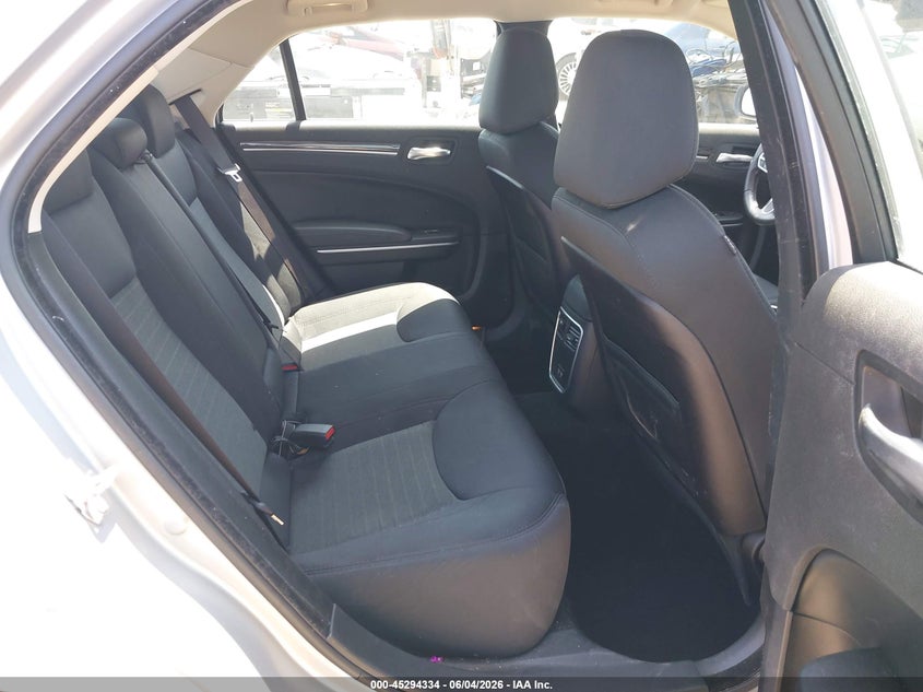 2019 Chrysler 300 Touring VIN: 2C3CCAAG3KH682977 Lot: 45294334