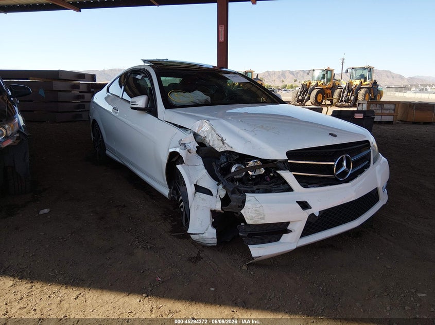 Vin: wddgj8jb4fg367046, lot: 45792208, mercedes-benz c 350 sport 4matic 2015 img_1