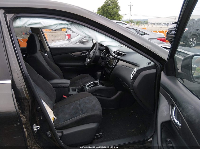 2015 NISSAN ROGUE auction photo 5