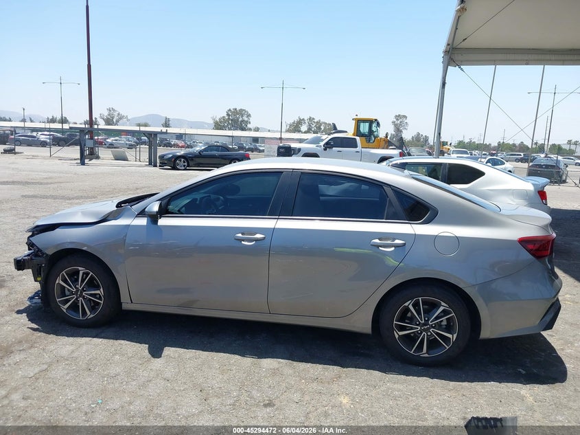 VIN 3KPF24AD4PE604200 2023 KIA FORTE LXS