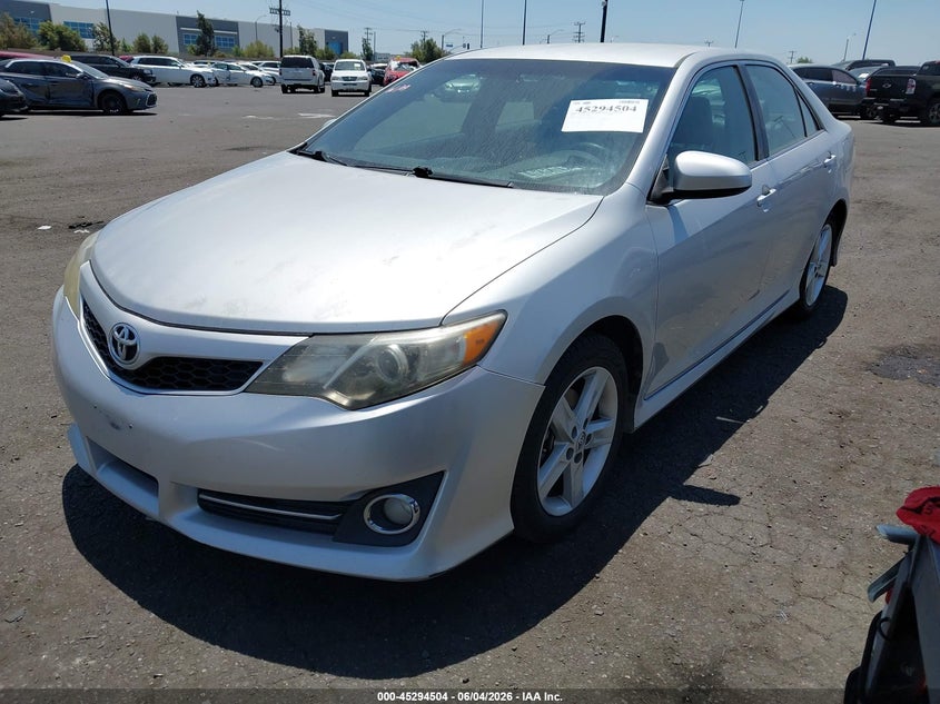 Vin: 4t1bf1fk7du245264, lot: 45792340, toyota camry se 20132