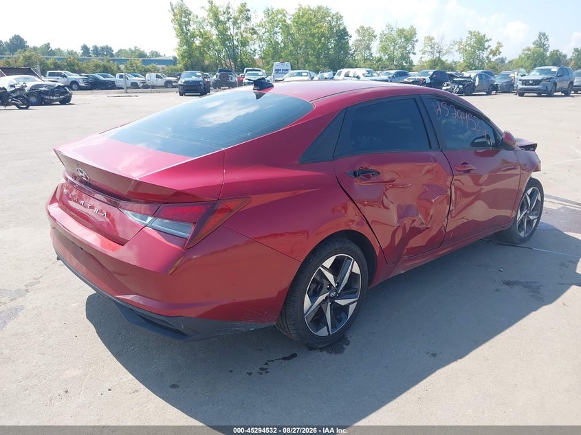 2023 HYUNDAI ELANTRA auction photo 4