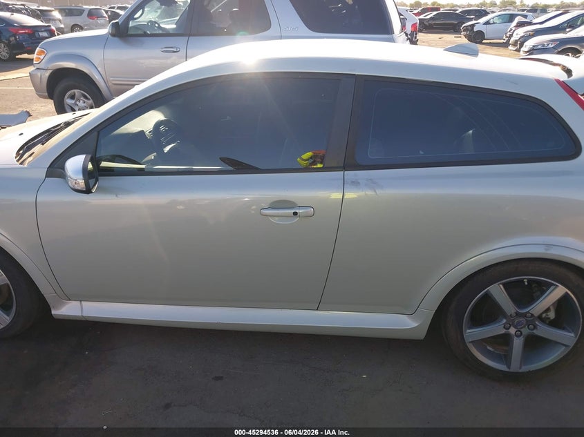 2012 Volvo C30 T5/T5 Platinum/T5 Premier Plus/T5 R-Design/T5 R-Design Platinum/T5 R-Design Premier Plus VIN: YV1672MK8C2286941 Lot: 45294536