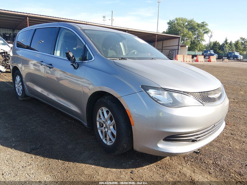 Vin: 2c4rc1dg9hr508030, lot: 45792432, chrysler pacifica touring 2017 img_1