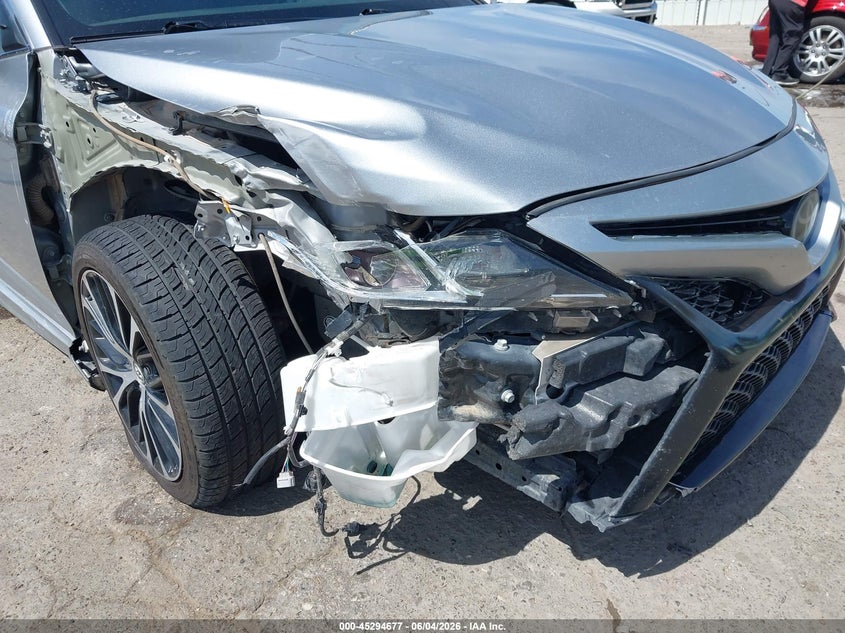 2019 TOYOTA CAMRY auction photo 6