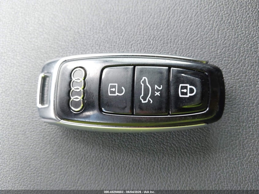 2022 Audi E-Tron Premium Quattro VIN: WA1AAAGE0NB007464 Lot: 45294683
