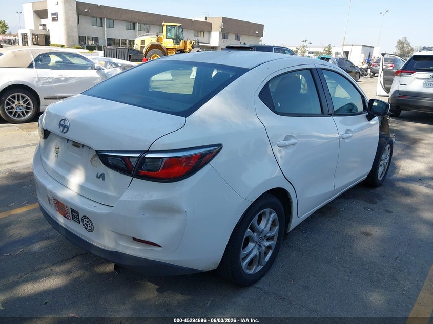 Vin: 3mydlbzv0gy106601, lot: 45792532, scion ia 20164