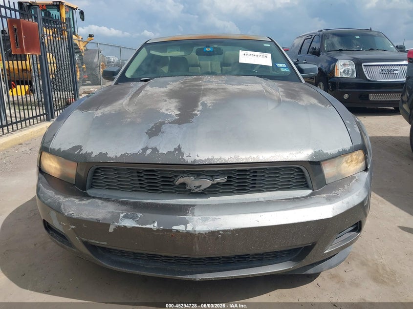 2011 Ford Mustang V6 Premium VIN: 1ZVBP8AM5B5109738 Lot: 45294728