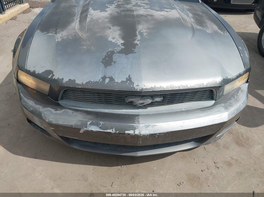 2011 Ford Mustang V6 Premium VIN: 1ZVBP8AM5B5109738 Lot: 45294728
