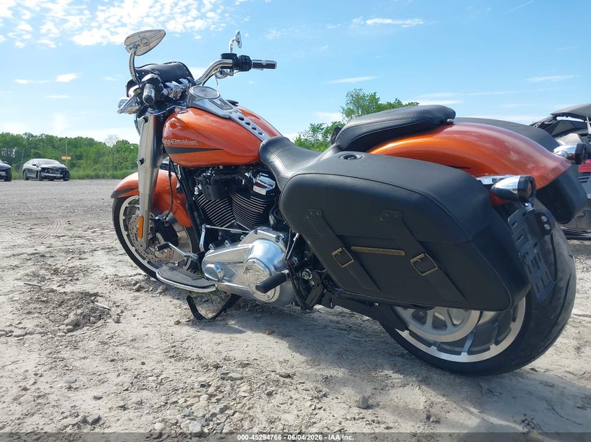 2019 HARLEY-DAVIDSON FLFBS auction photo 3