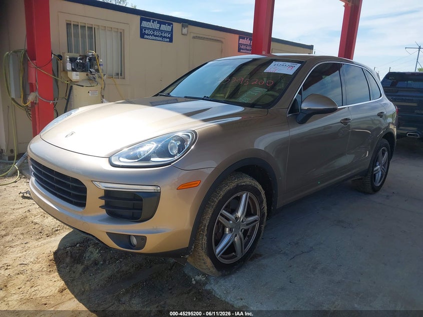 WP1AA2A23GKA12122 2016 Porsche Cayenne photo 1