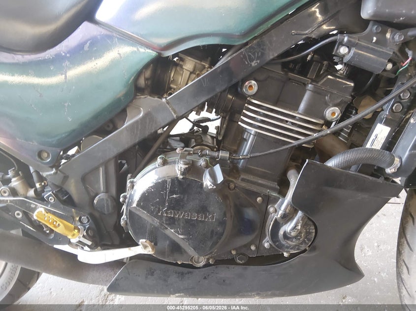 2002 Kawasaki Ex500 D VIN: JKAEXVD102A070056 Lot: 45295205