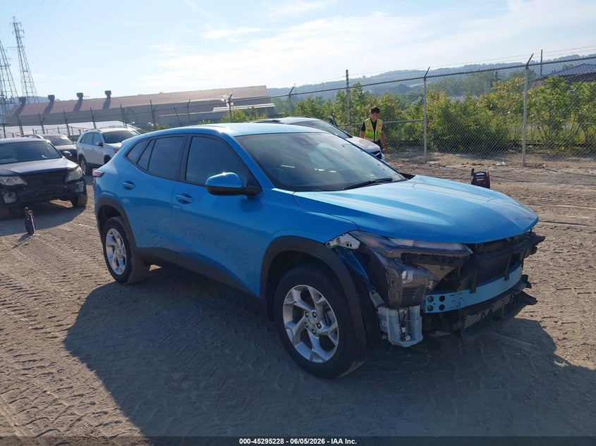 Vin: kl77lfep0sc273887, lot: 45793084, chevrolet trax fwd ls 2025 img_1