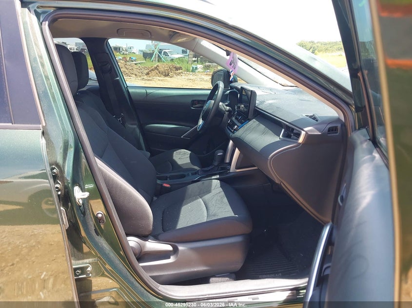 2024 TOYOTA COROLLA CROSS auction photo 5