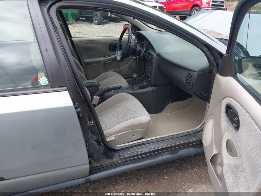 2002 SATURN S-SERIES auction photo 5