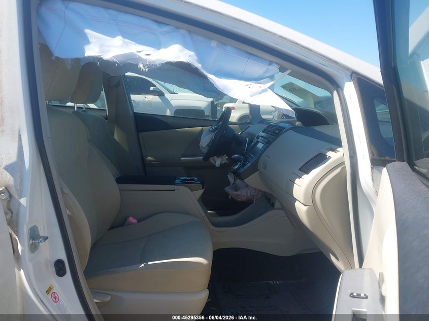 2012 TOYOTA PRIUS V auction photo 5