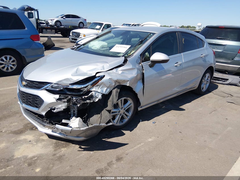 Vin: 3g1be6sm2hs573329, lot: 45793222, chevrolet cruze lt auto 20172