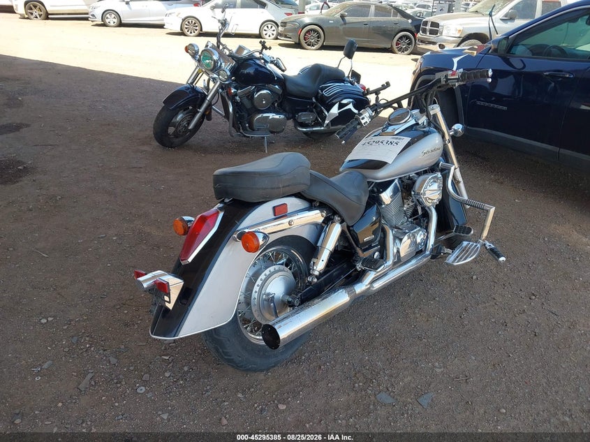 2005 Honda Vt750