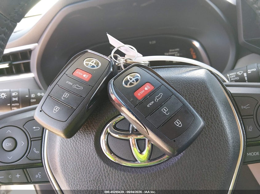 2024 Toyota Venza Limited VIN: JTEAAAAH1RJ171841 Lot: 45295439