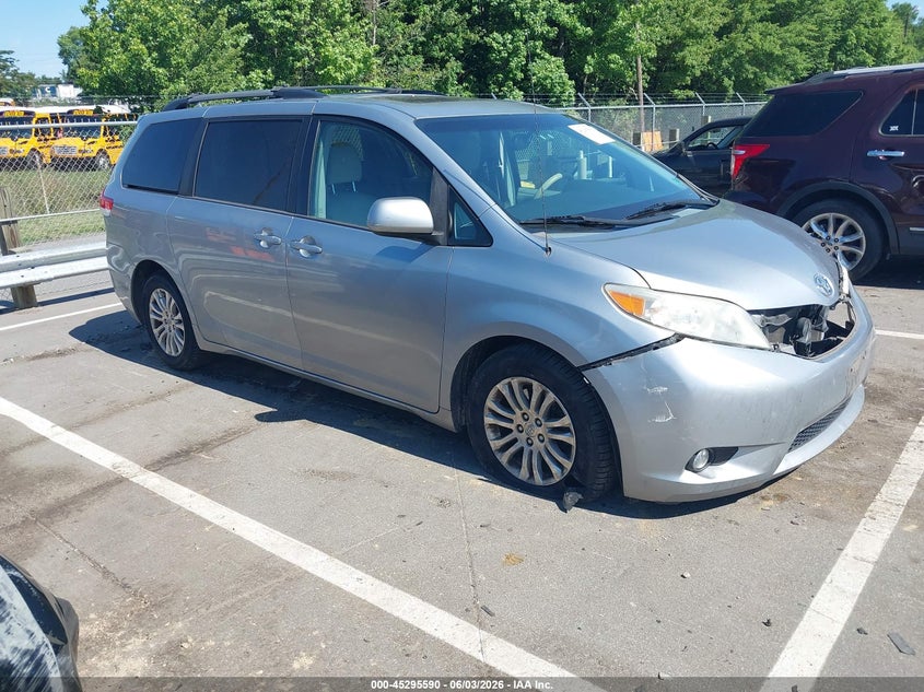 2014 Toyota Sienna