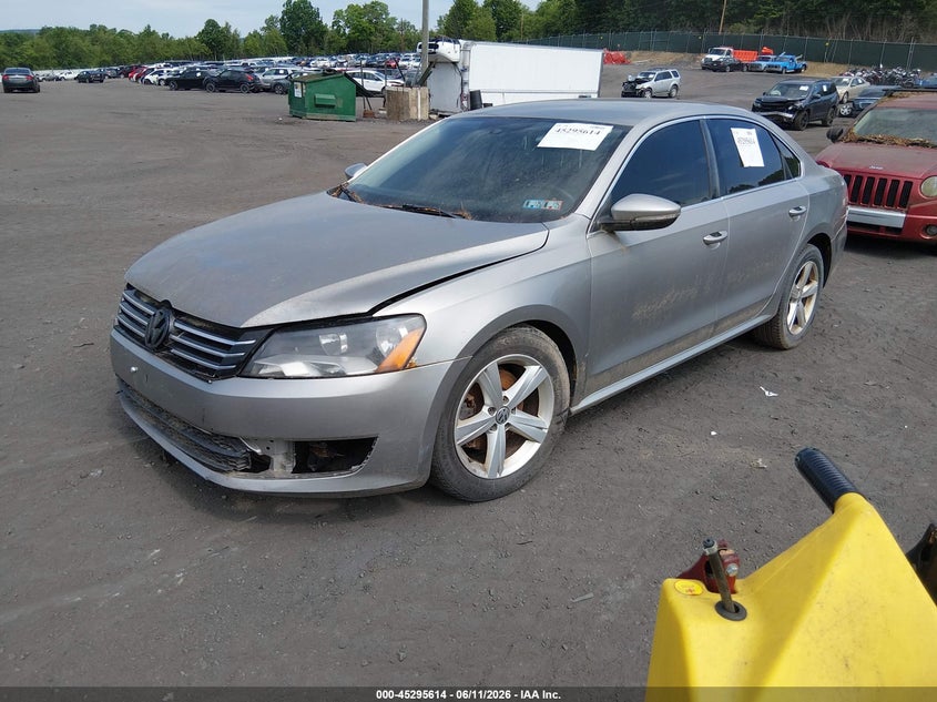 2012 Volkswagen Passat 2.5l Se 1VWBP7A33CC003237 photo 1