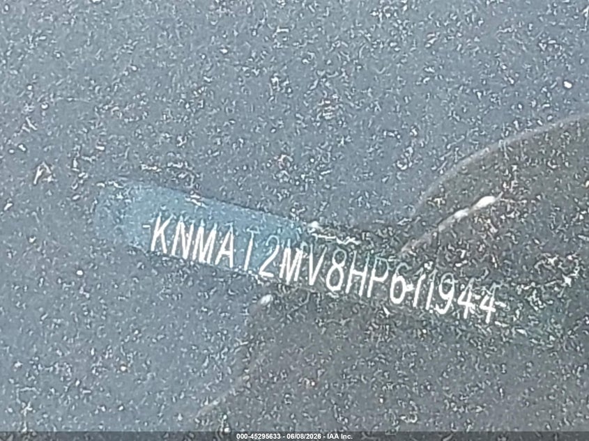VIN KNMAT2MV8HP611944 2017 NISSAN ROGUE SV