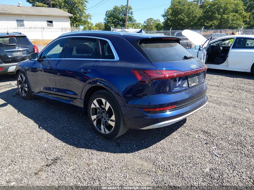 Vin: wa1laage1pb014550, lot: 45793567, audi e-tron premium plus quattro 20233