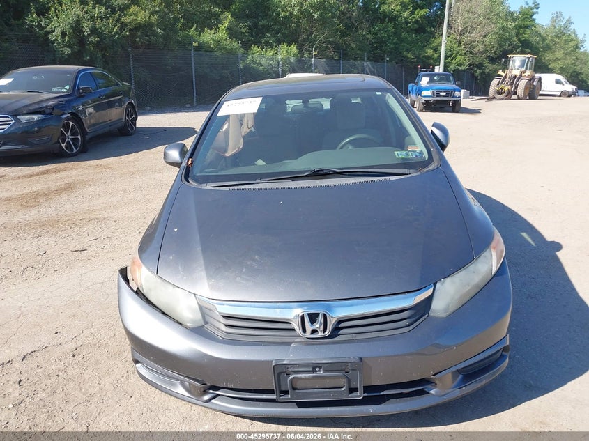 19XFB2F85CE325946 2012 Honda Civic 1.8 Ex grey