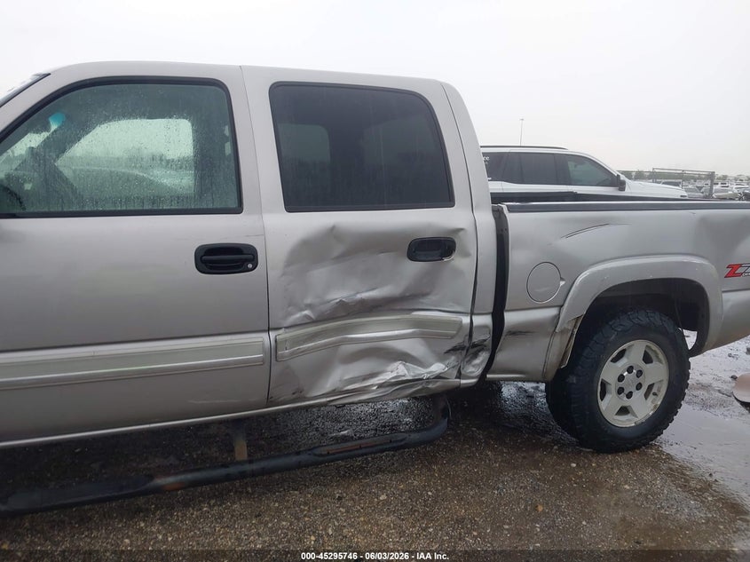 2005 Chevrolet Silverado 1500 Z71 VIN: 2GCEK13T851399456 Lot: 45295746