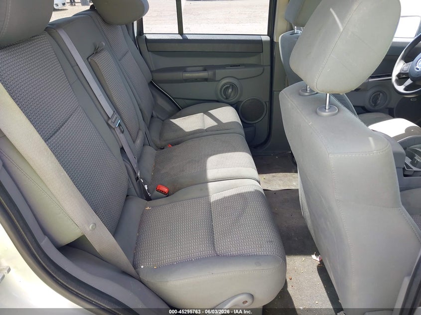 2007 Jeep Commander Sport VIN: 1J8HG48K07C668944 Lot: 45295763