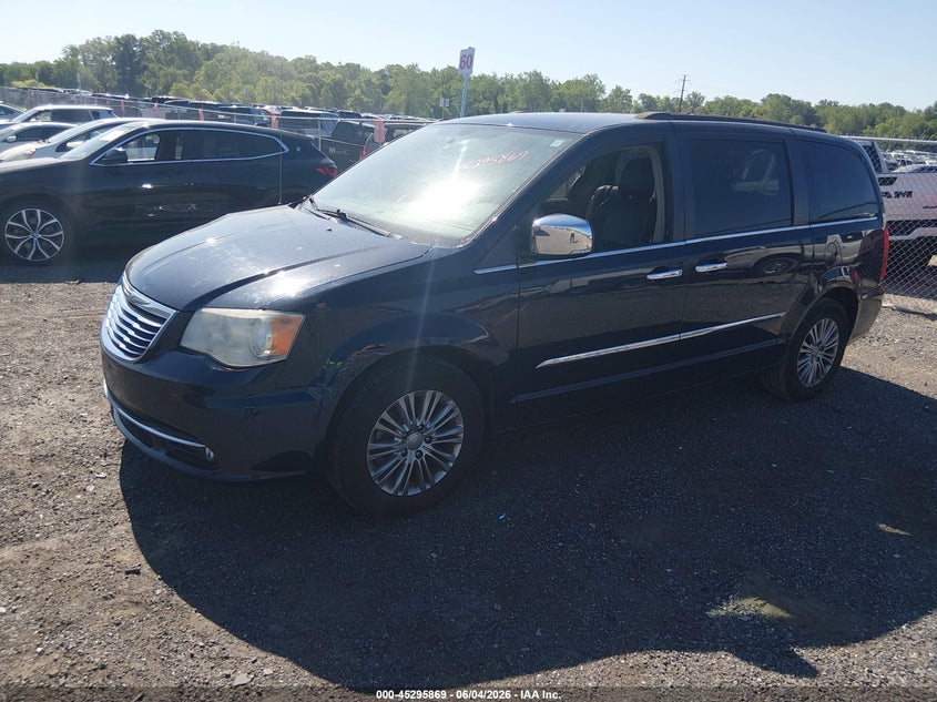 Vin: 2c4rc1cg4fr513697, lot: 45793725, chrysler town & country touring-l 20152